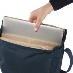 FJÄLLRÄVEN Fjällräven Greenland Shoulder Bag Small - Umhängetasche/Schultertasche Mit Laptopfach, 9 Liter -Outdoor Ausrüstungs Geschäft Fjaellraeven Greenland Shoulder Bag Small Umhaengetasche Schultertasche mit Laptopfach 9 Liter b3