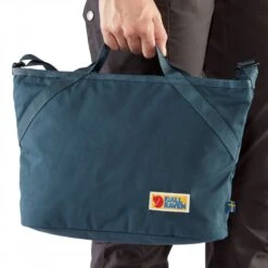 FJÄLLRÄVEN Fjällräven Vardag Crossbody - Umhängetasche Aus Strapazierfähigem Material, 9 Liter -Outdoor Ausrüstungs Geschäft Fjaellraeven Vardag Crossbody Umhaengetasche aus strapazierfaehigem Material 9 Liter b6